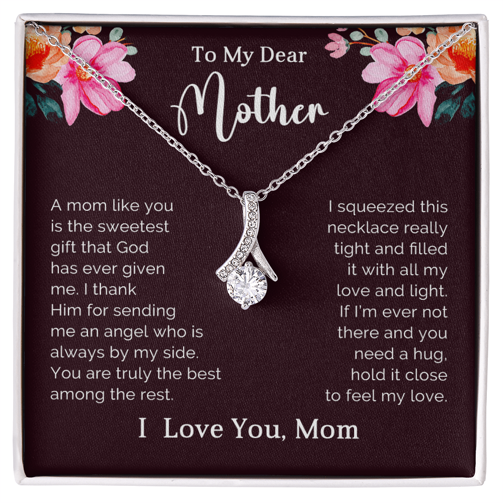 Alluring Beauty Pendant Necklace for Mother