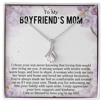 Boyfriend's Mom Gorgeous Pendant Necklace