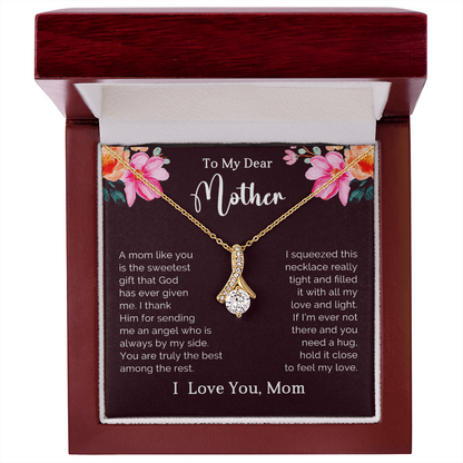 Alluring Beauty Pendant Necklace for Mother