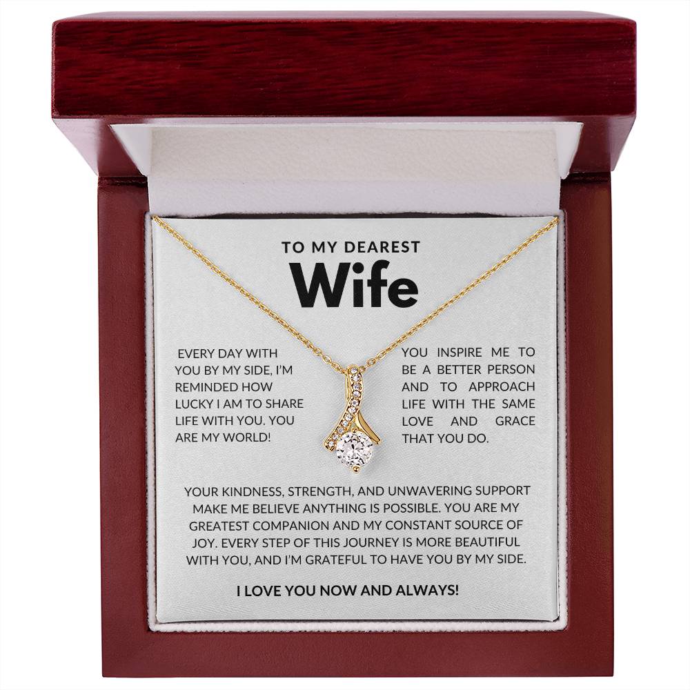 Alluring Beauty Wife Necklace