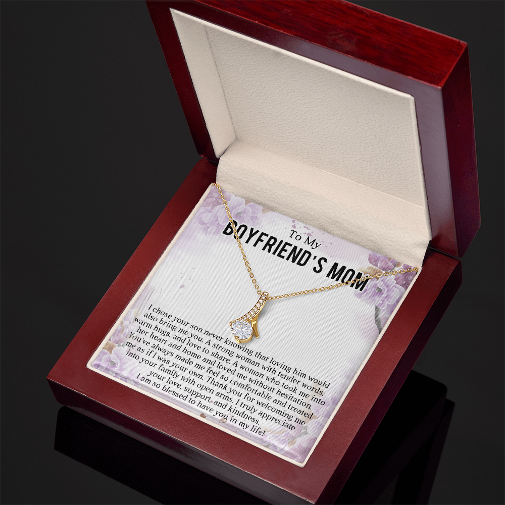 Boyfriend's Mom Gorgeous Pendant Necklace