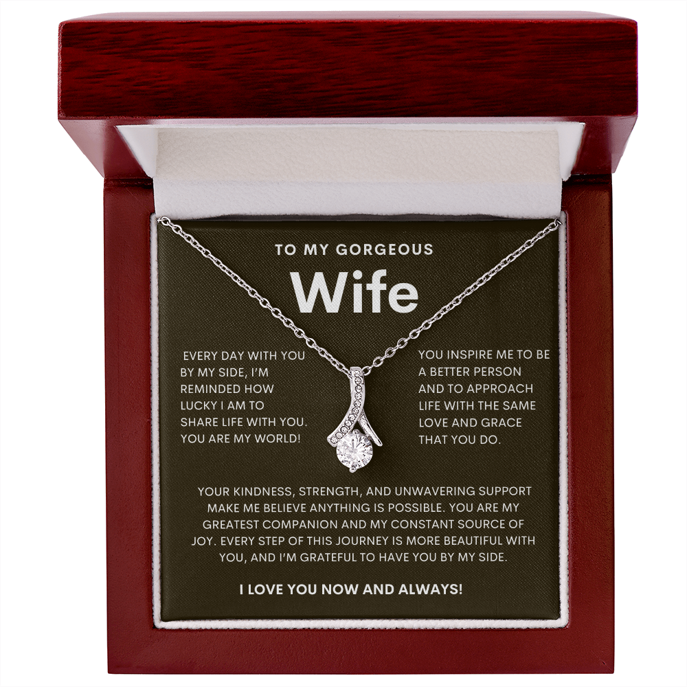 Gorgeous Wife Alluring Beauty Necklace