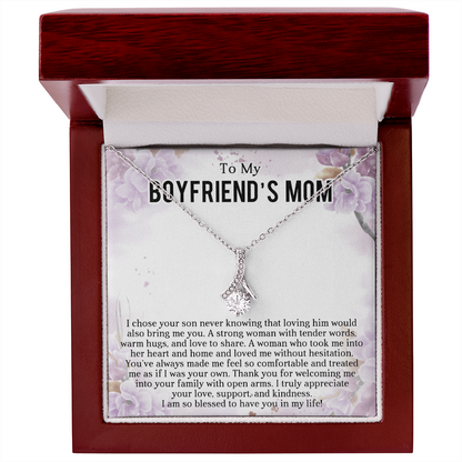 Boyfriend's Mom Gorgeous Pendant Necklace